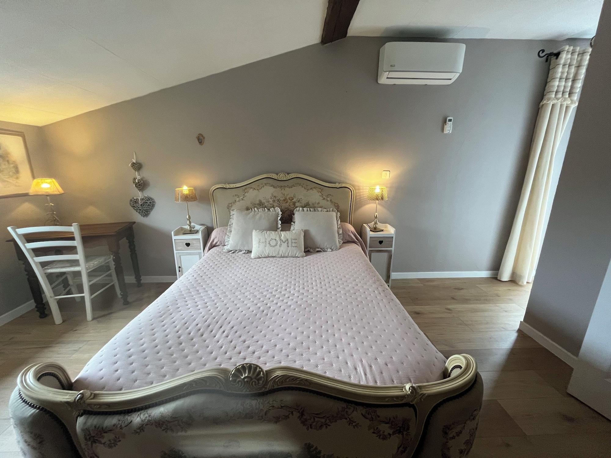 Habitación Chambres Peyroutas