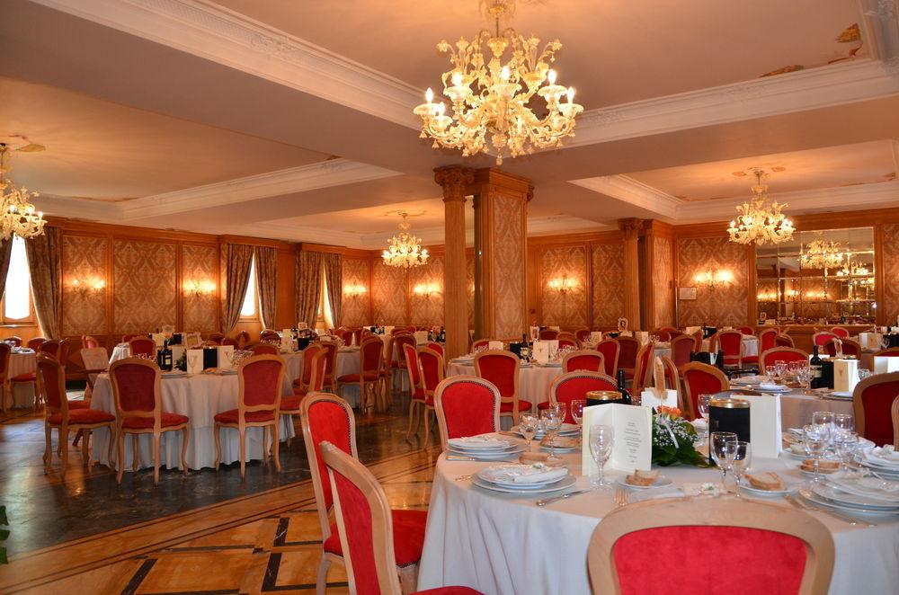 Restaurant Hotel Torre Sant Angelo
