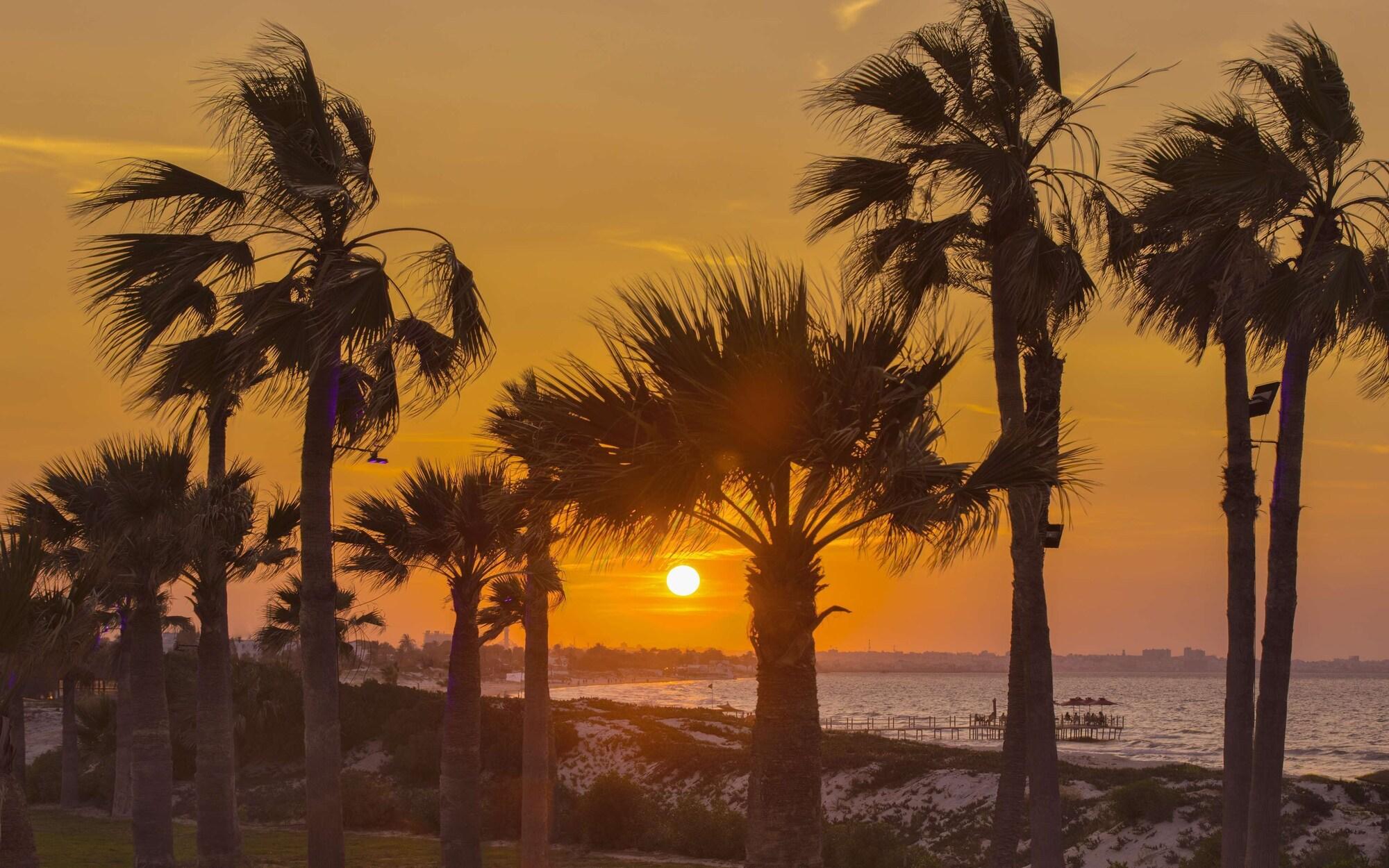 Vista Exterior Hilton Skanes Monastir Beach Resort