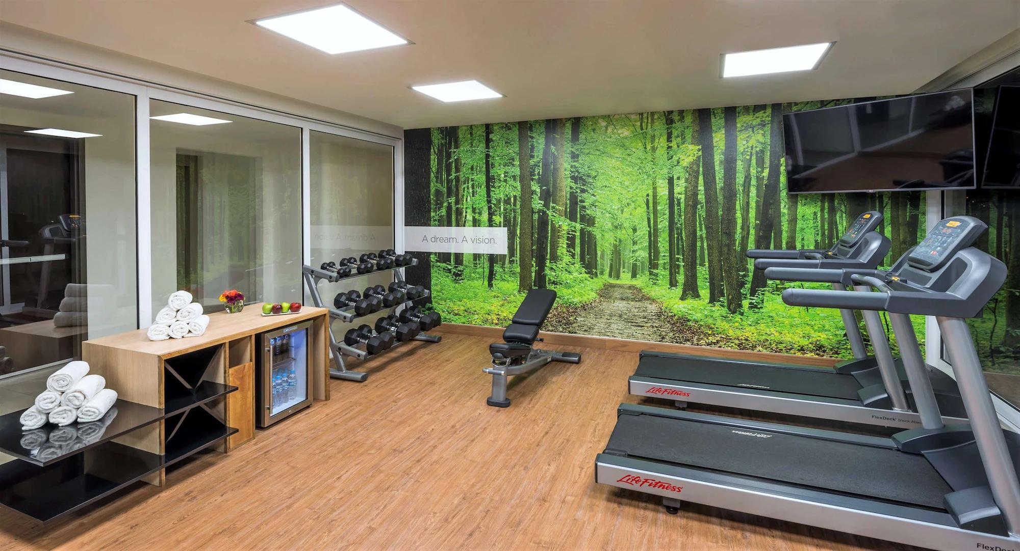 Gimnasio DoubleTree by Hilton Guadalajara Centro Historico