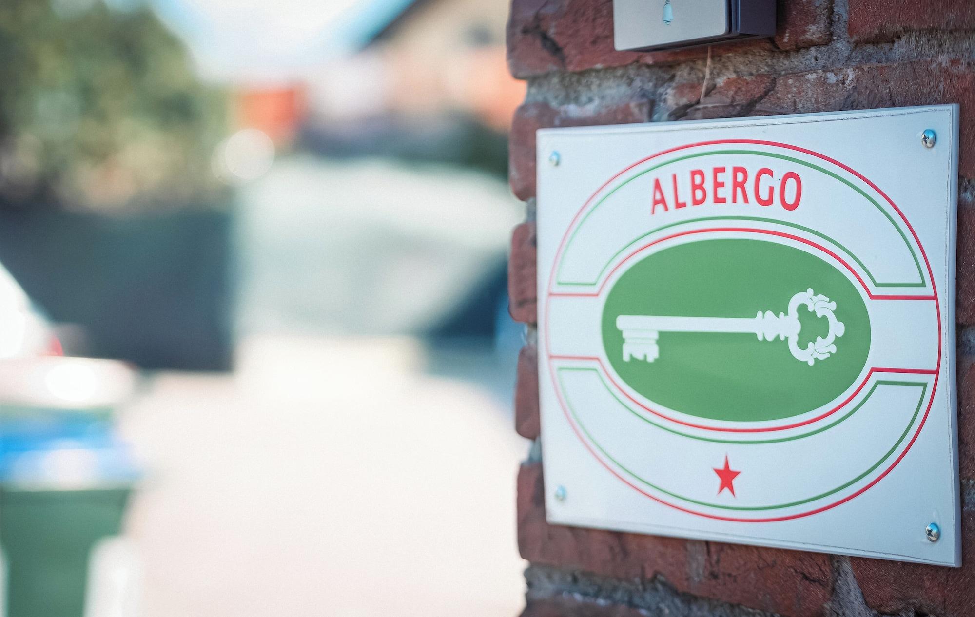 Vista Exterior La Boheme SMART Hotel