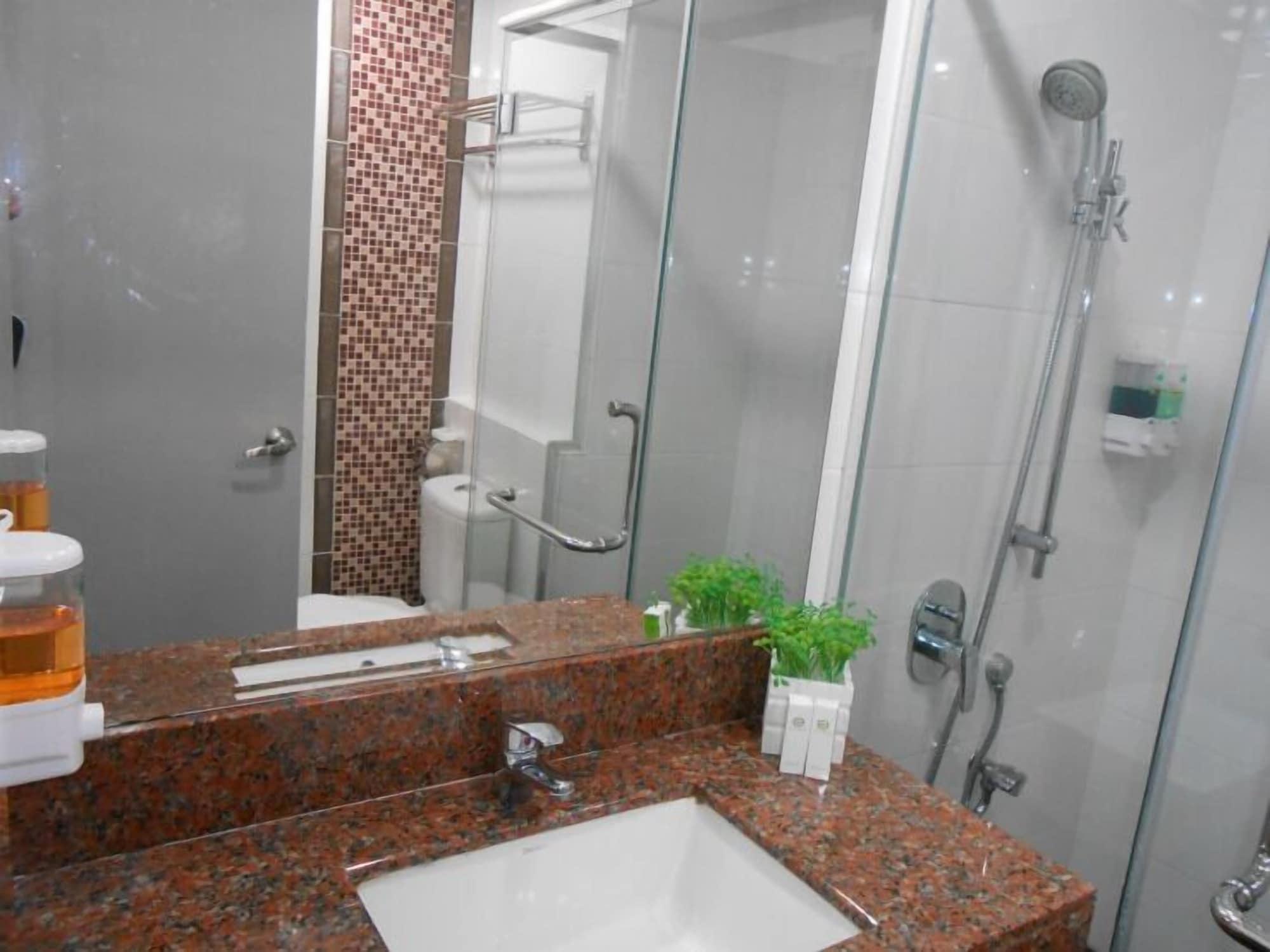 Equipamiento de Habitación HIG Hotel & Convention