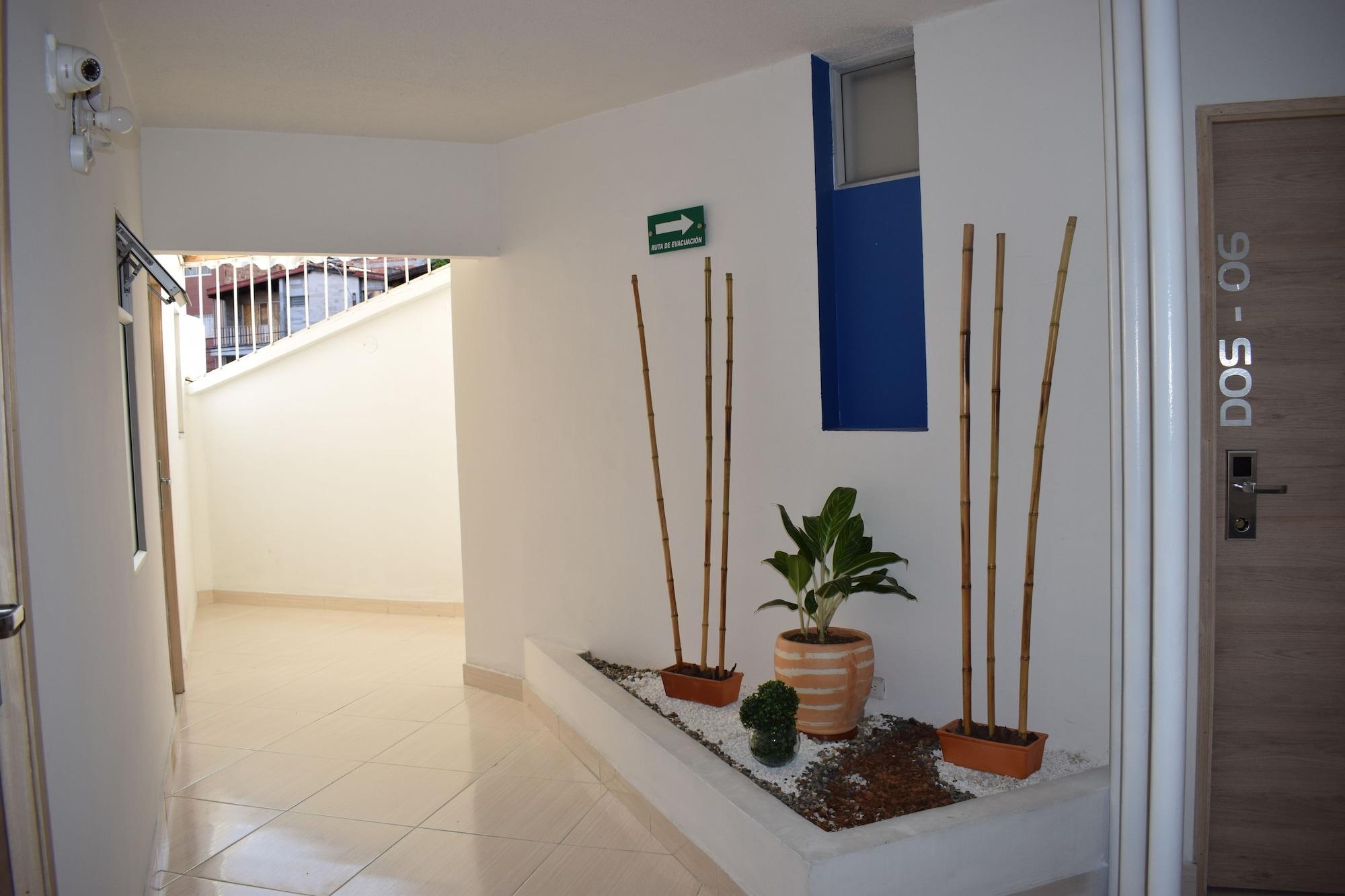 Comodidades del Alojamiento Suites 44 Hotel