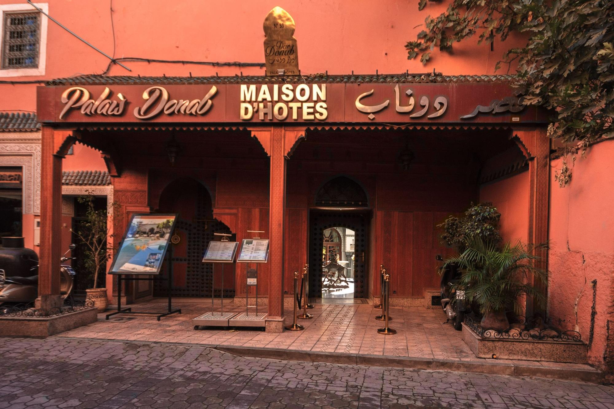 Vista Exterior Palais Donab