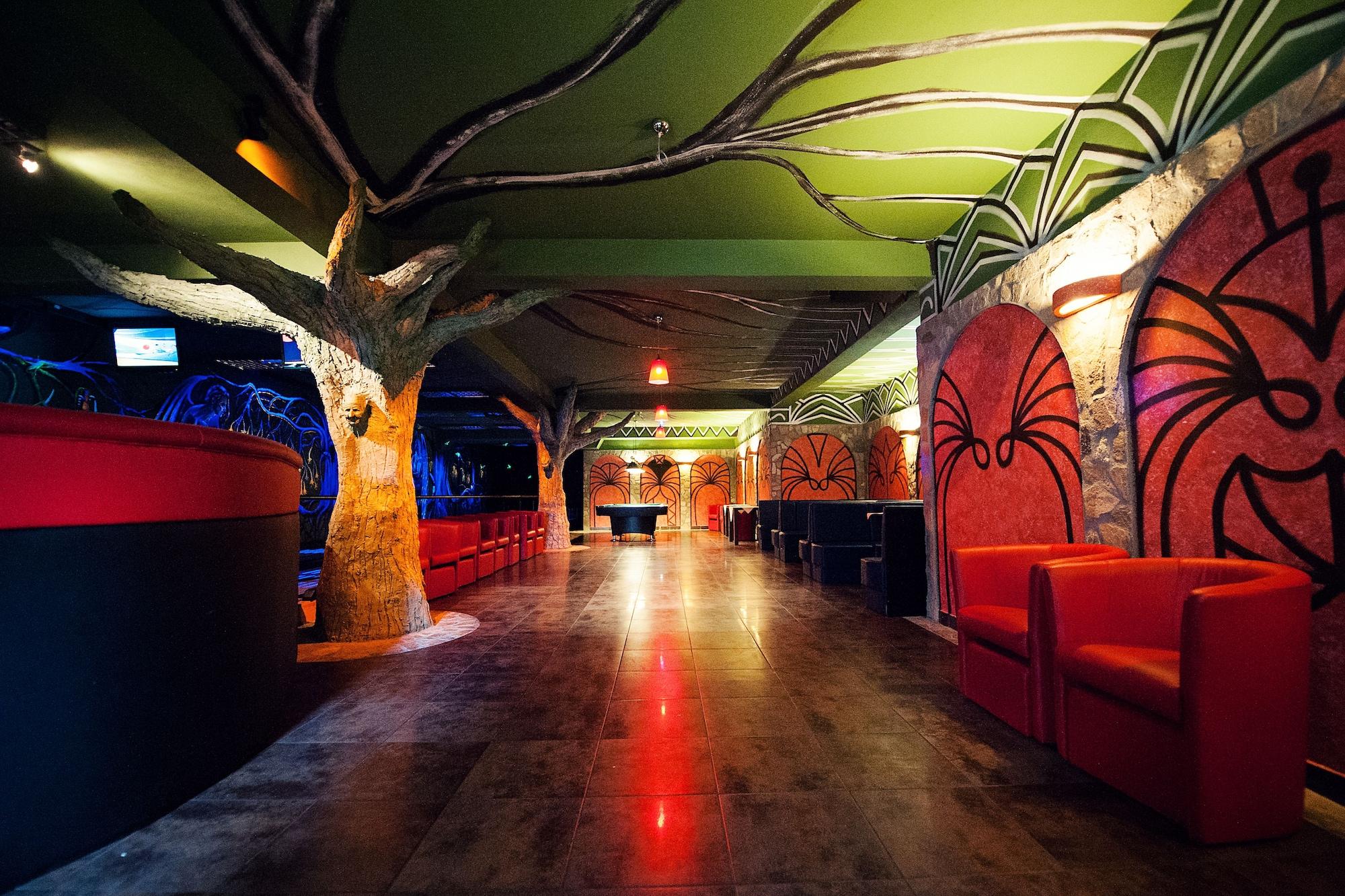 Bar/Salón Hotel Kasztel