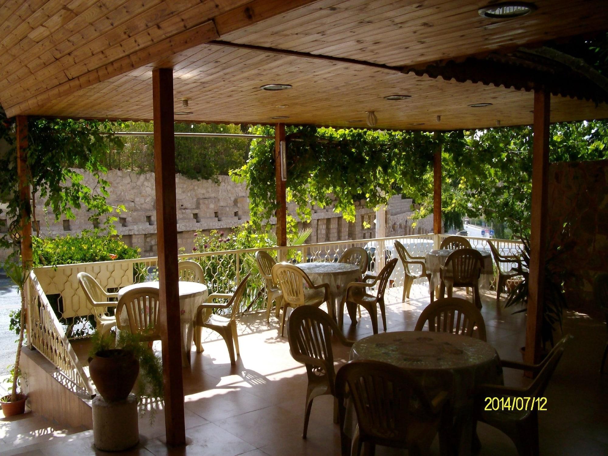 Restaurant Mussa Spring Hotel