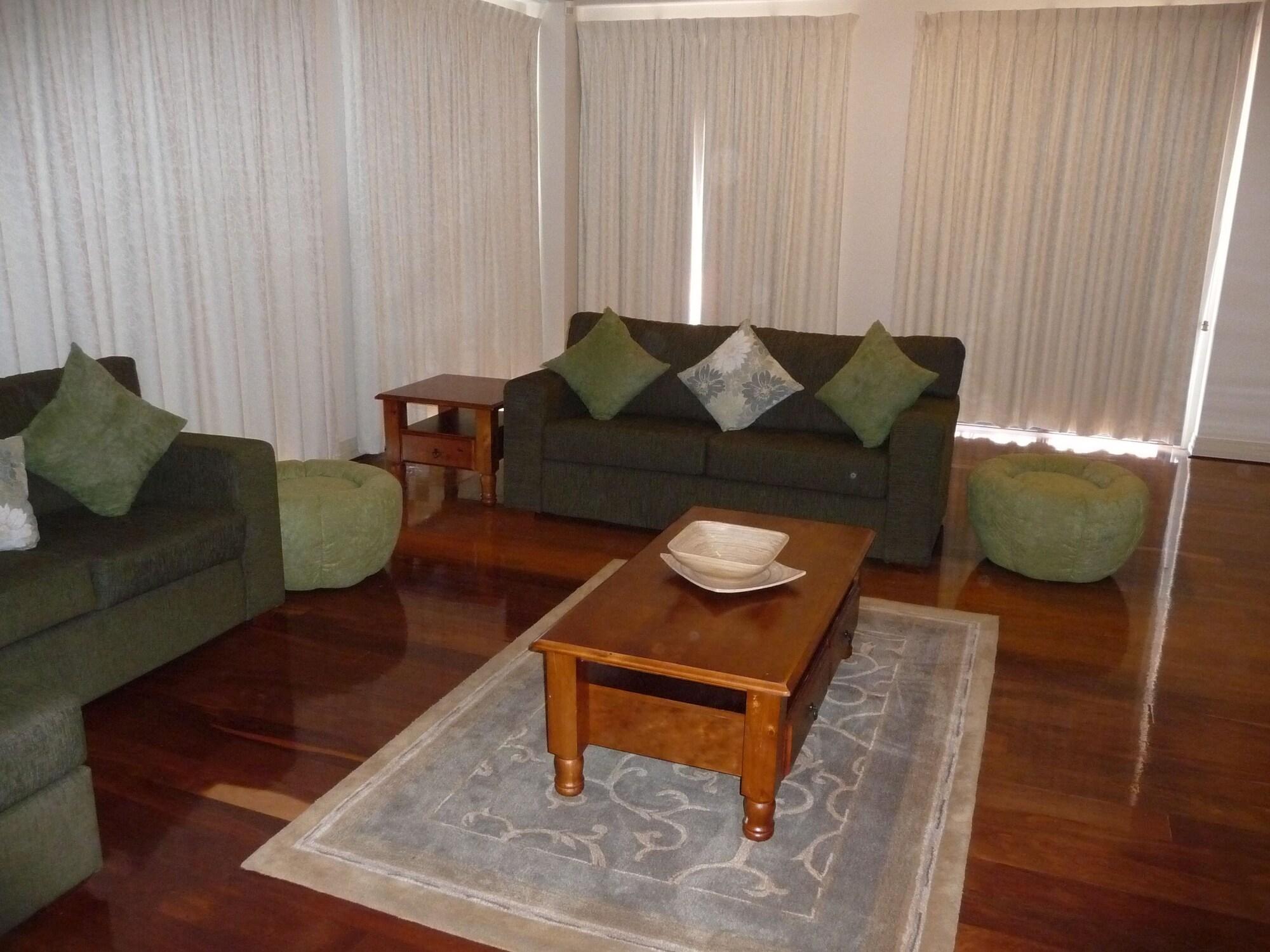 Comodidades del Alojamiento City Escape 3BD in Adelaides East End 6