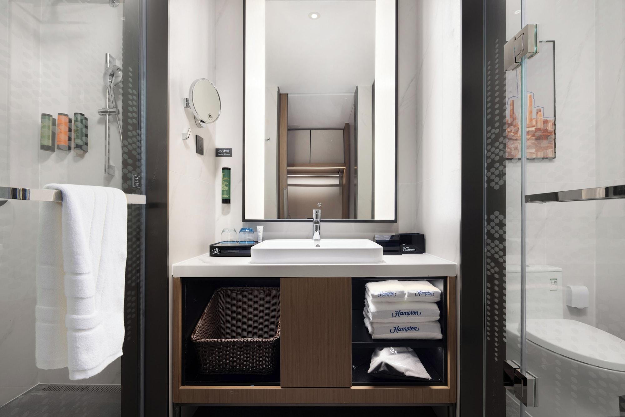 Equipamiento de Habitación Hampton by Hilton Guangzhou Xintang Railway Station