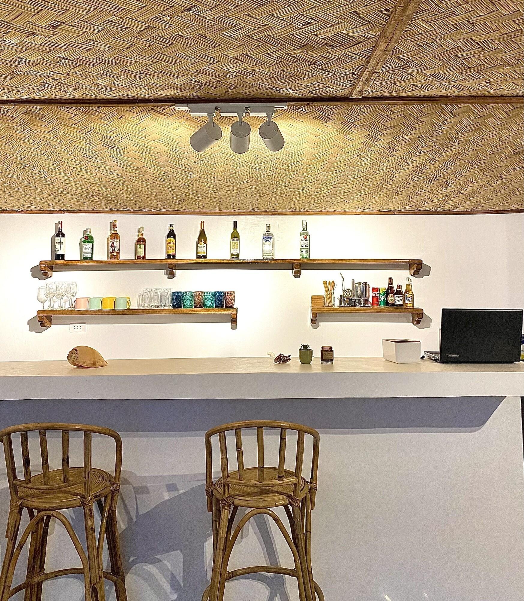 Bar/Salón Jungle Hostel El Nido