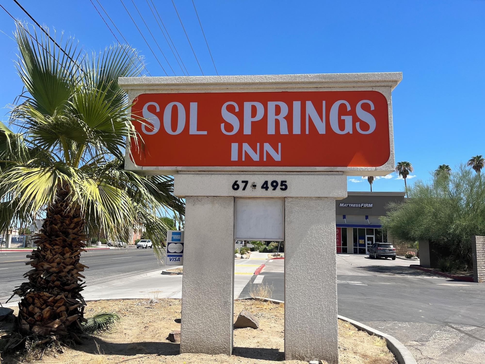 Vista Exterior Sol Springs Inn