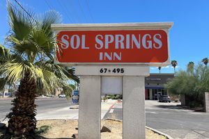 Alojamiento - Sol Springs Inn