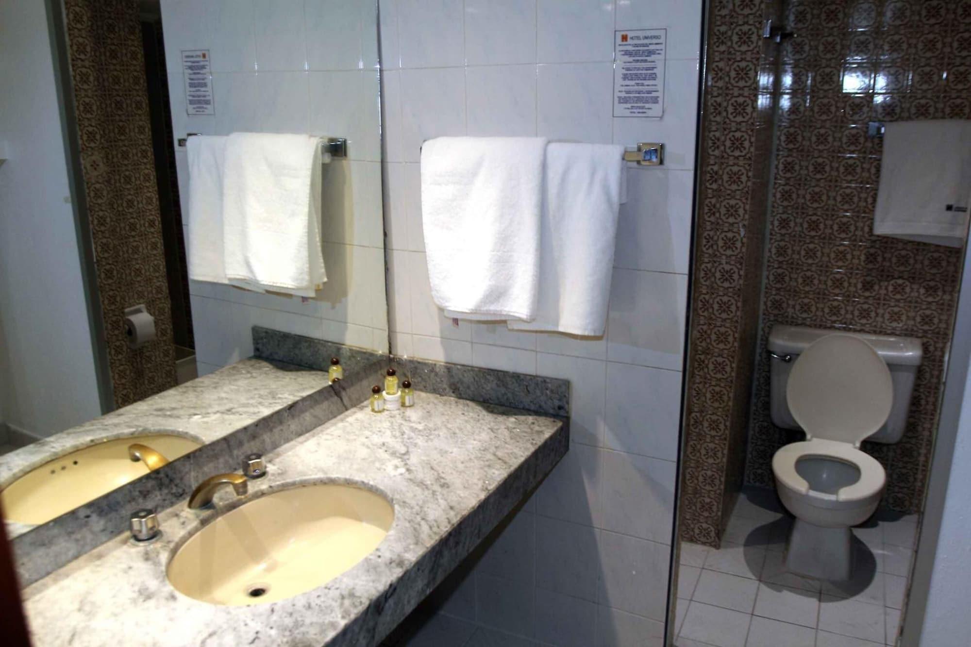 Equipamiento de Habitación Hotel Universo Guadalajara