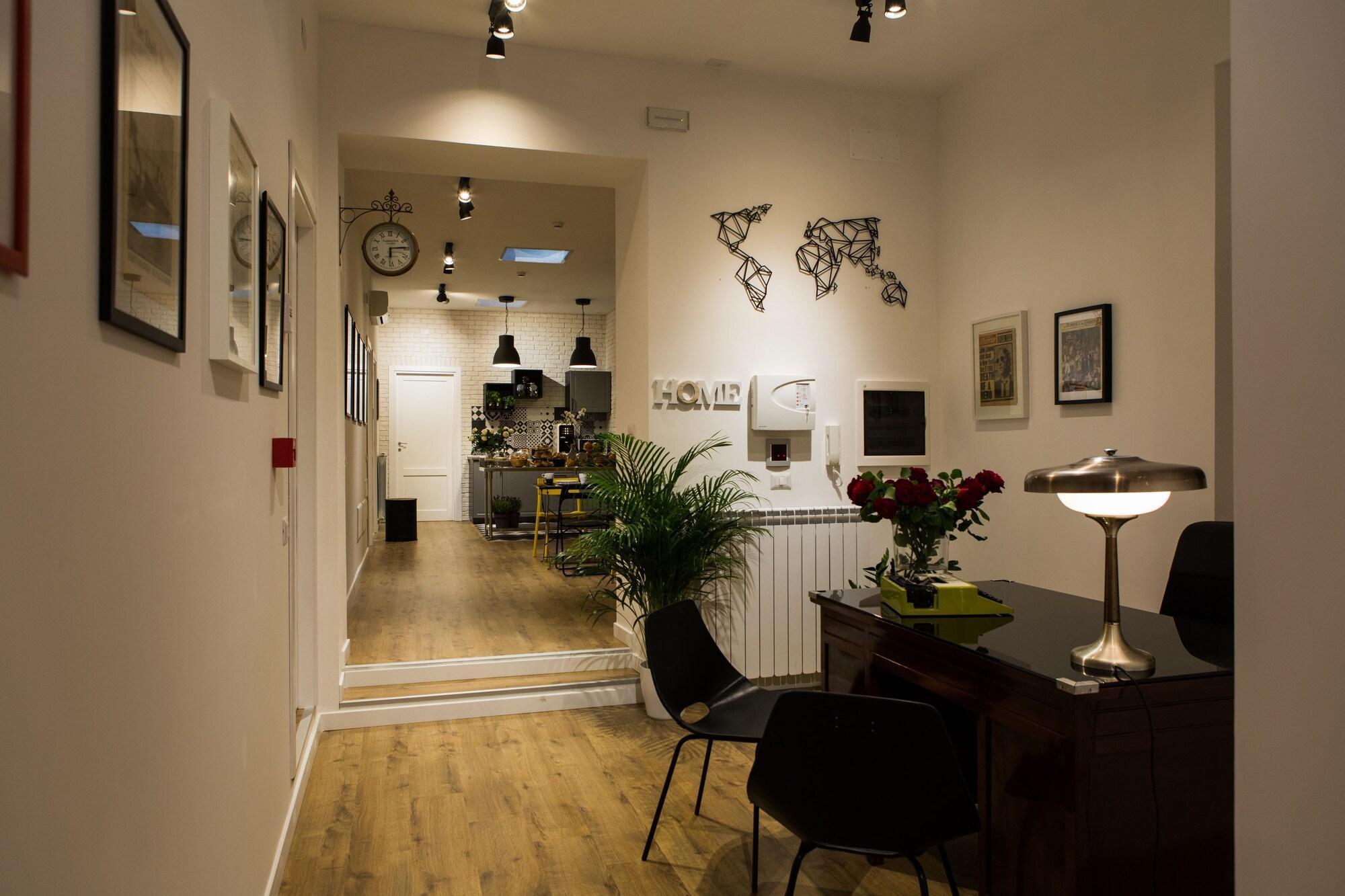 Vista Lobby Daily Napoli