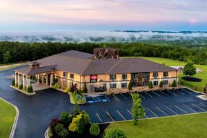 Alojamiento - Aiden by Best Western Warm Springs Hotel and Event Center