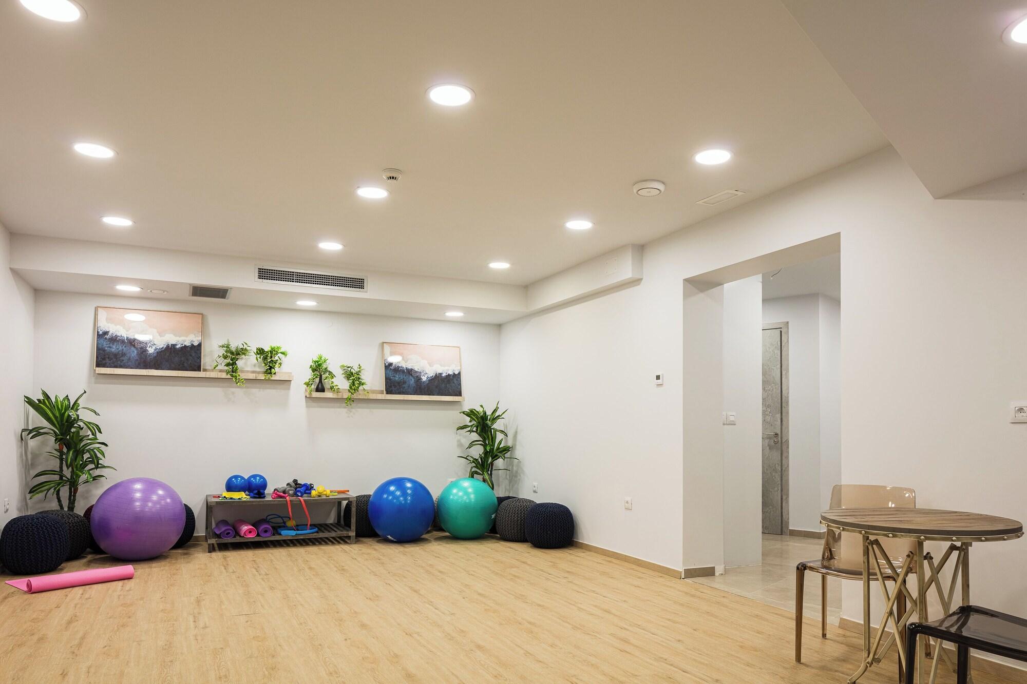Gimnasio Lines Concept Accommodation