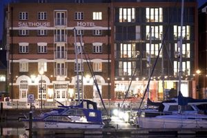 Alojamiento - Salthouse Harbour Hotel