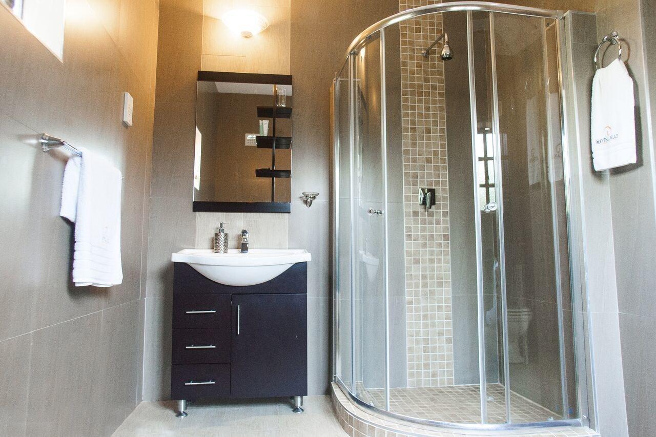 Equipamiento de Habitación Motsamai Lodge