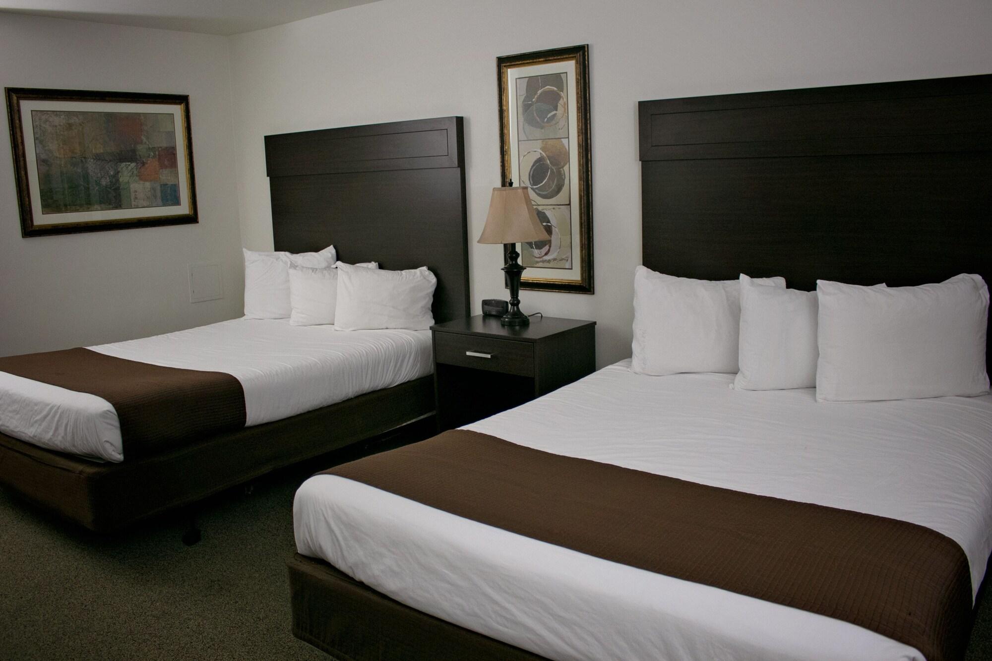 Varios White Pine Motel