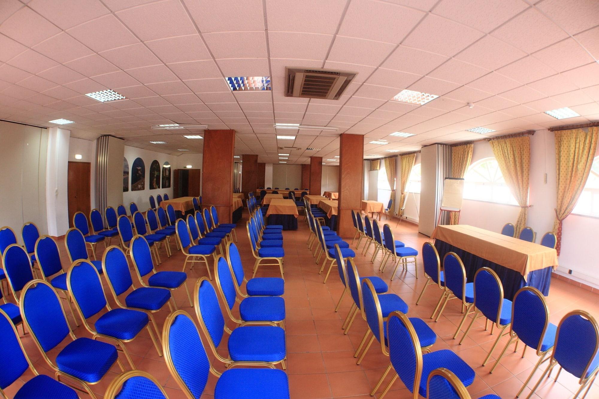 Sala de Reuniones Caldas Internacional Hotel