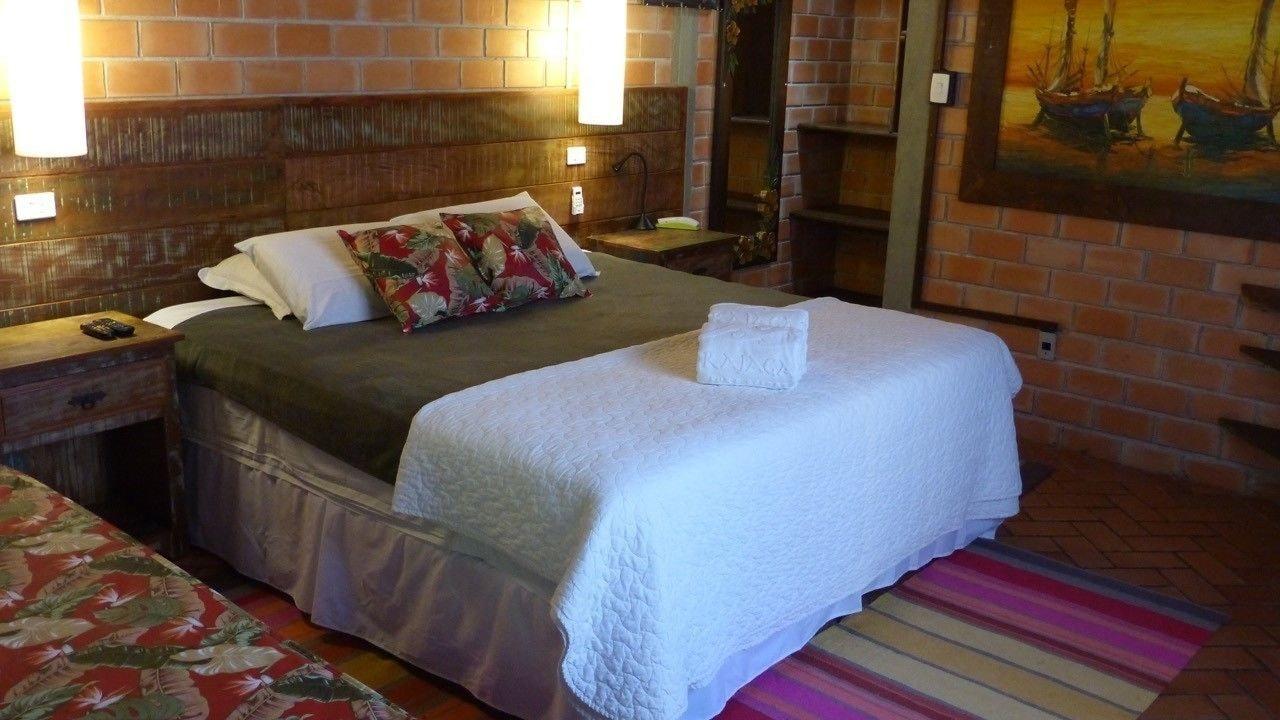 Varios Grajagan Surf Resort