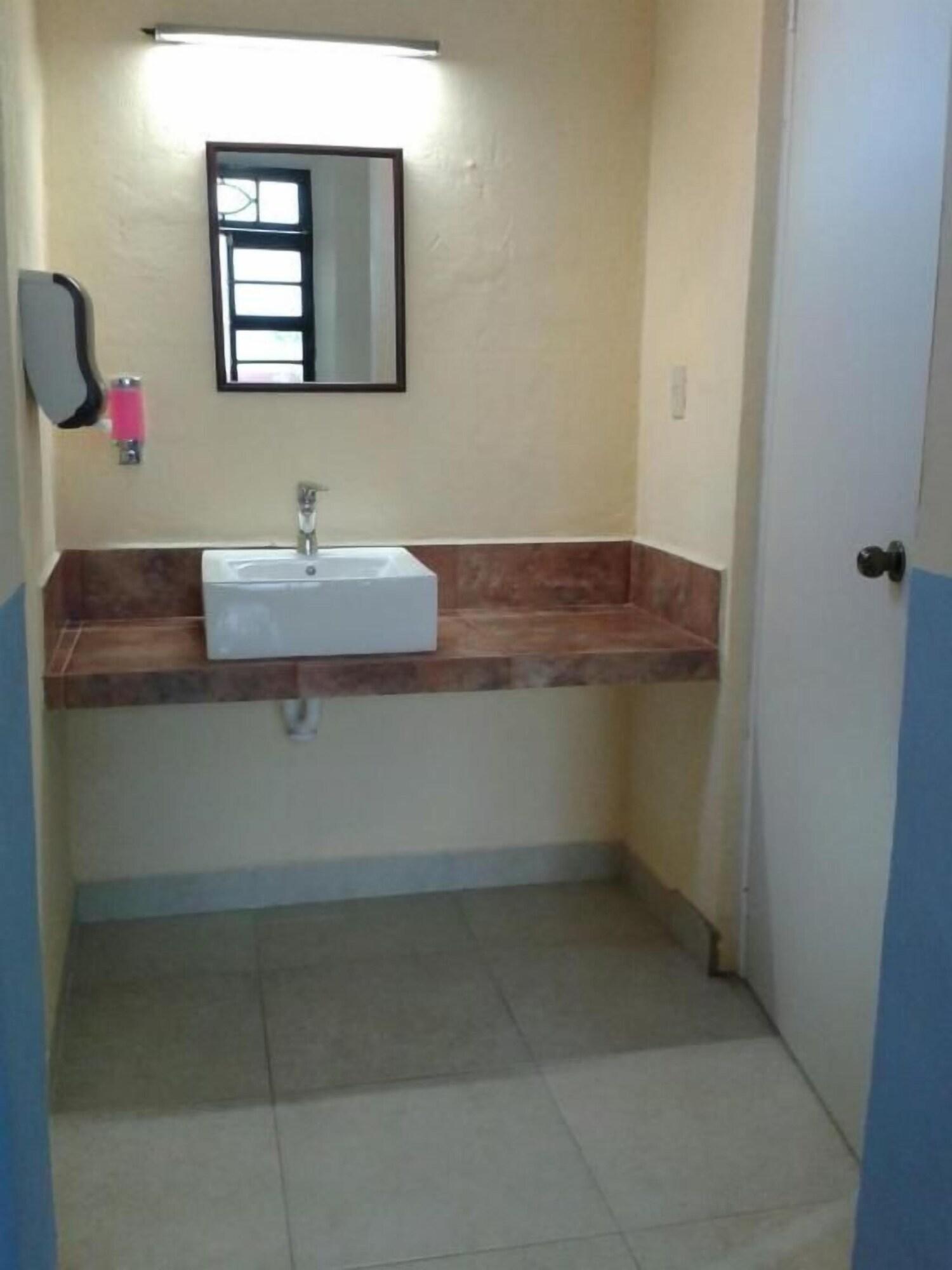 Equipamiento de Habitación HOSTAL LA ERMITA MERIDA