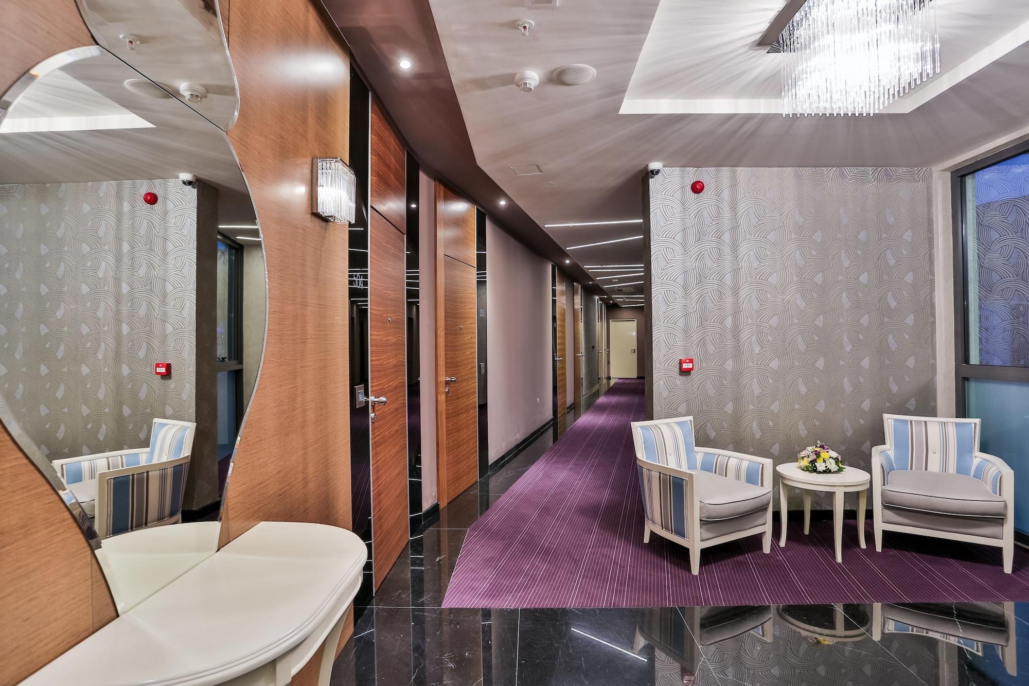 Vista Exterior Hotel Bracera