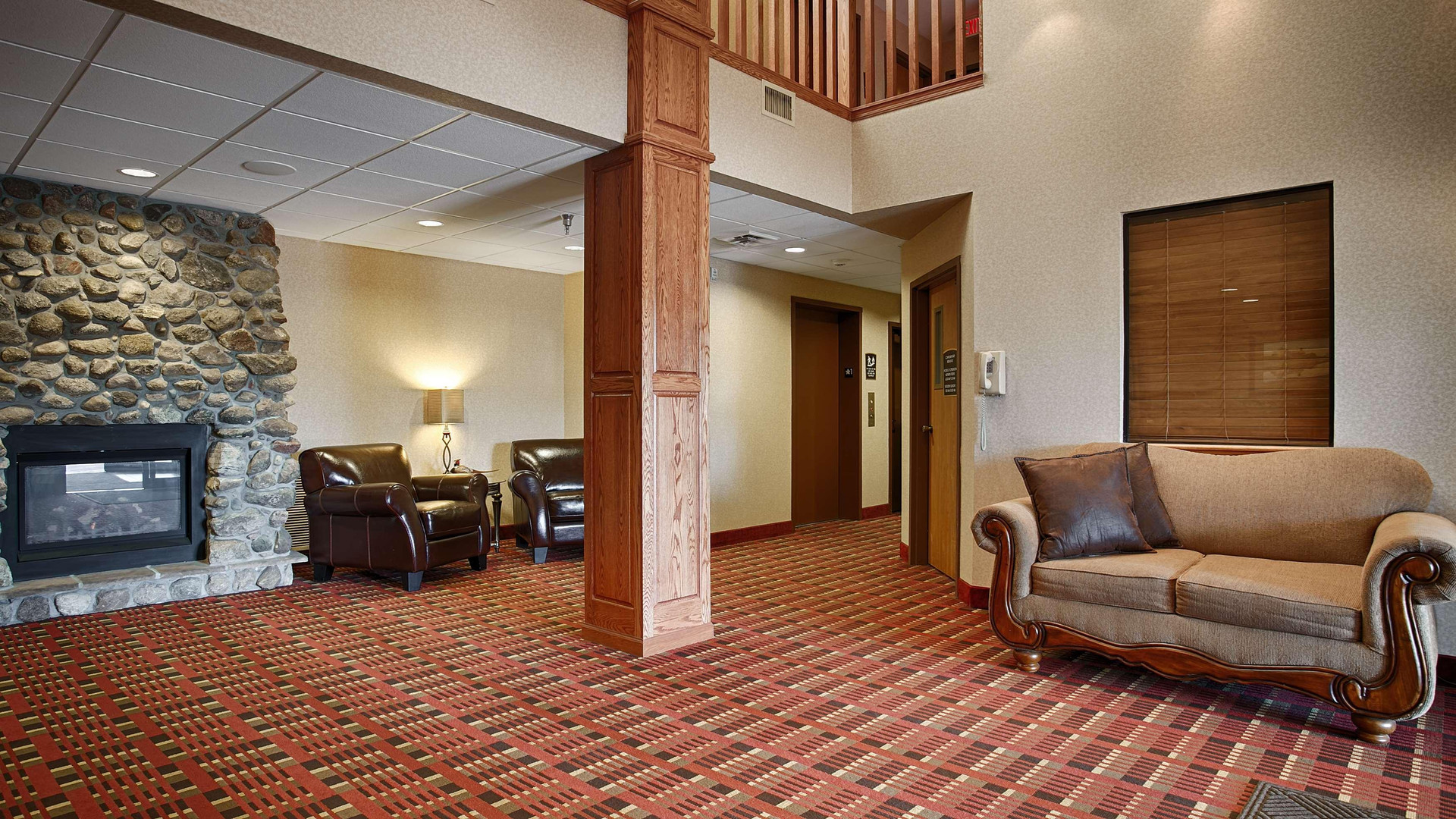 Vista Lobby Best Western Vermillion Inn
