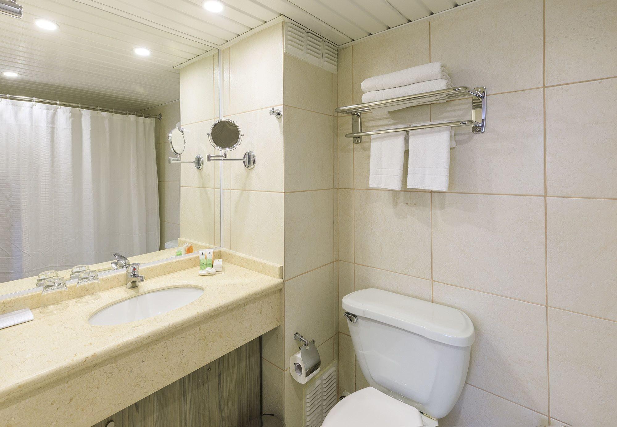 Equipamiento de Habitación Hotel Frontera Plaza