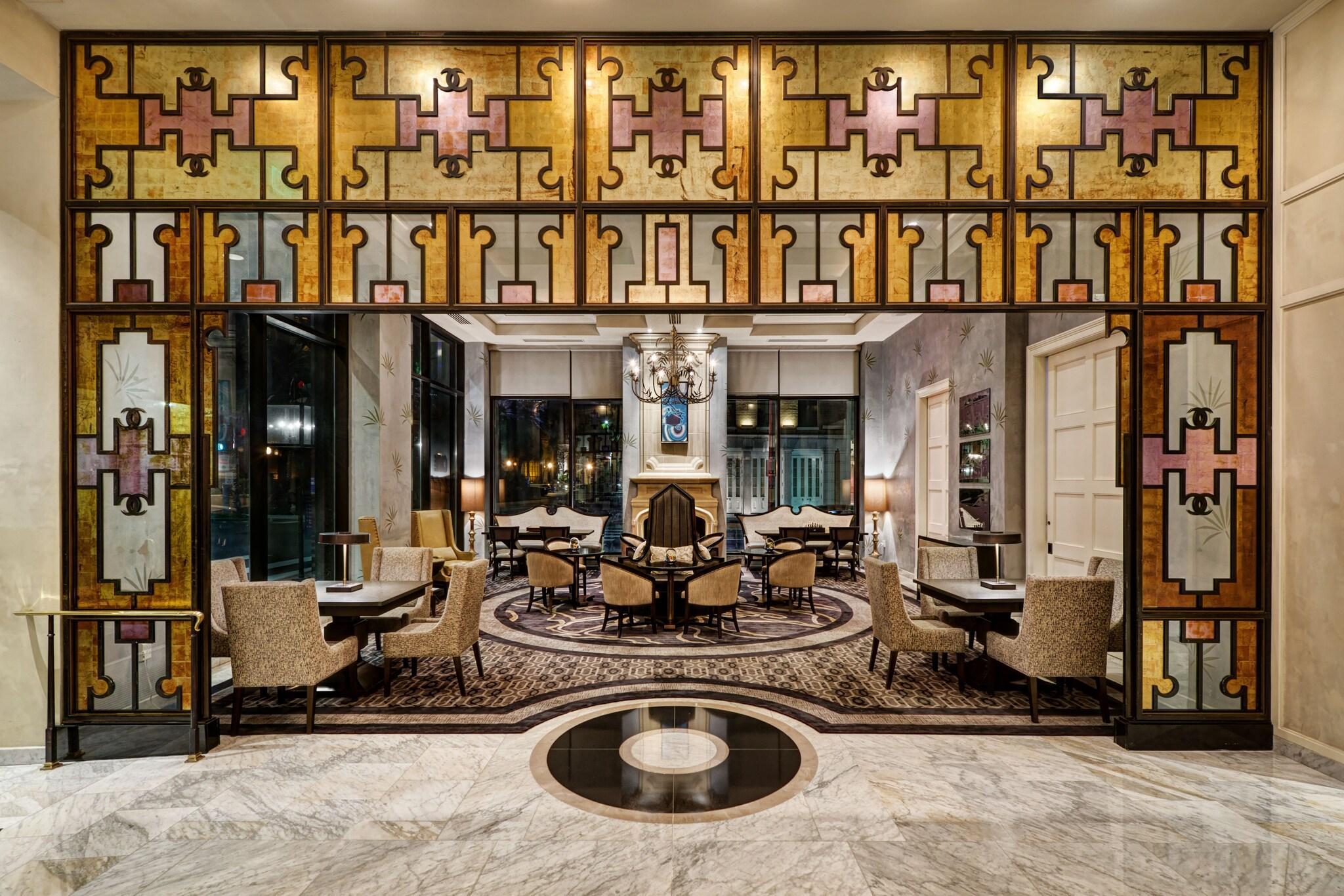 Vista Lobby Loews New Orleans Hotel