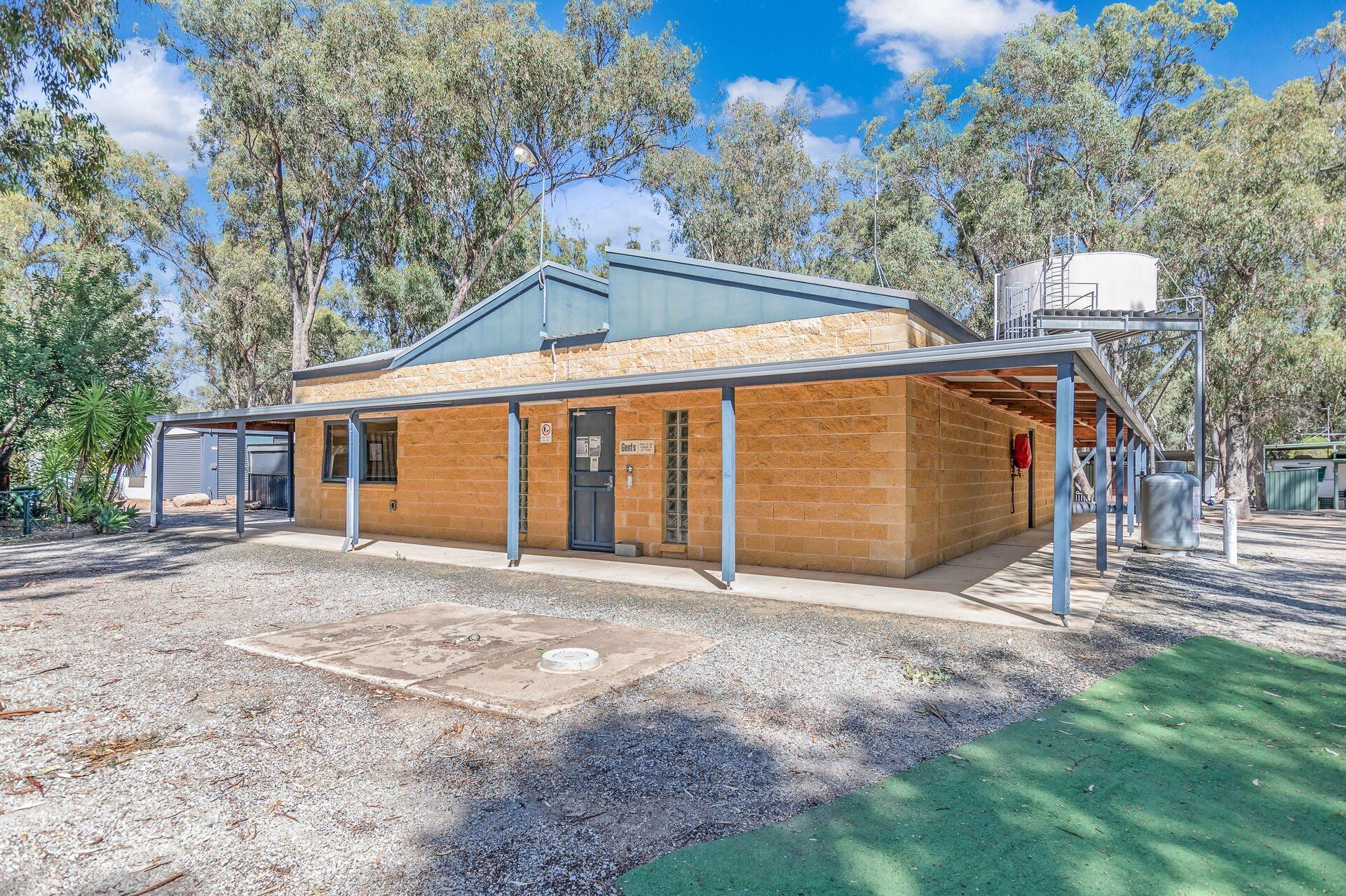 Equipamiento de Habitación Torrumbarry Weir Holiday Park
