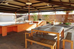 Alojamiento - Bluestone Motor Inn