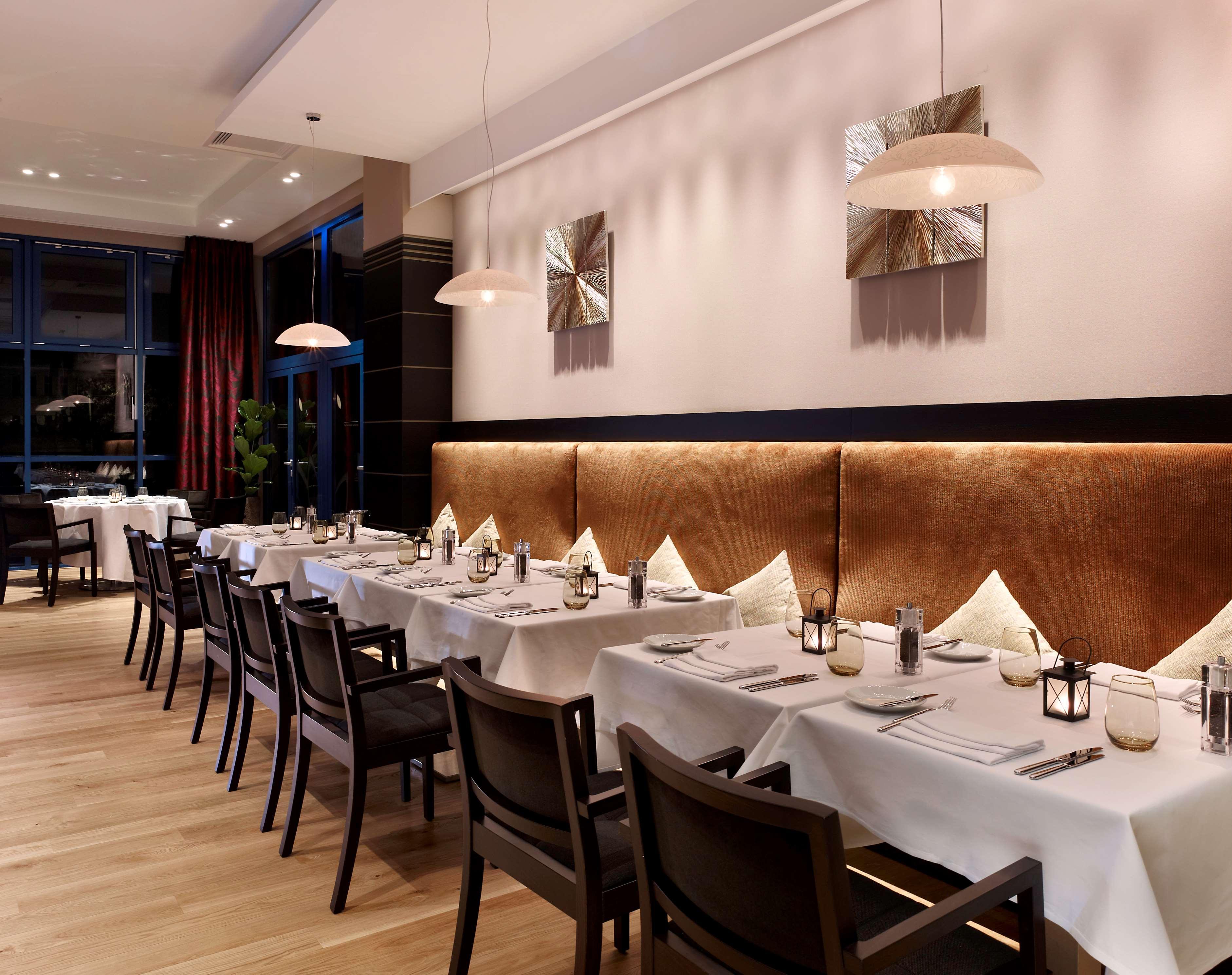 Restaurant DoubleTree by Hilton Hotel Oradea