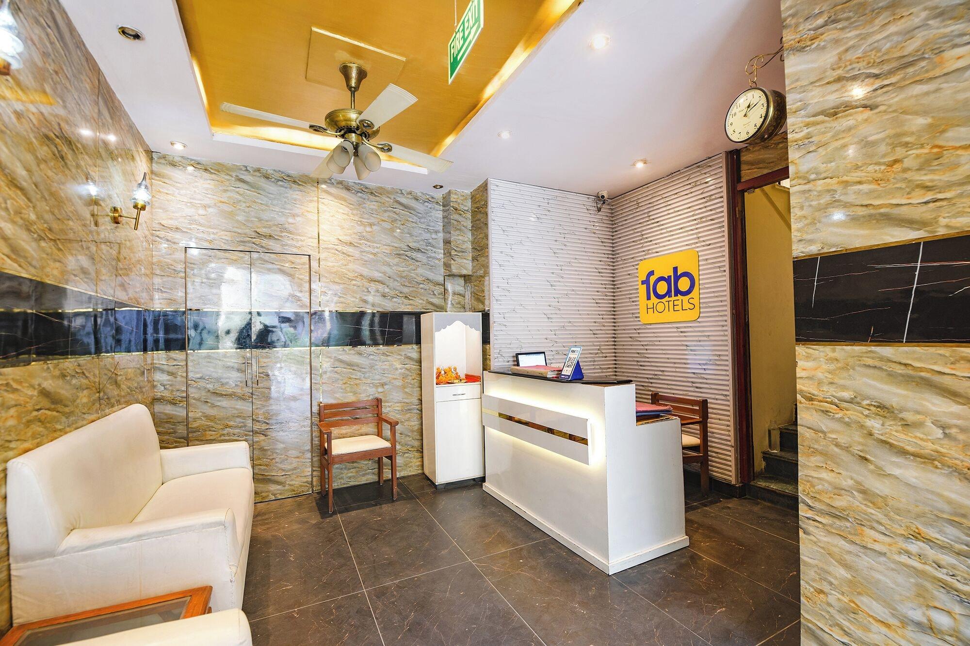 Vista Lobby Fabhotel Atithi