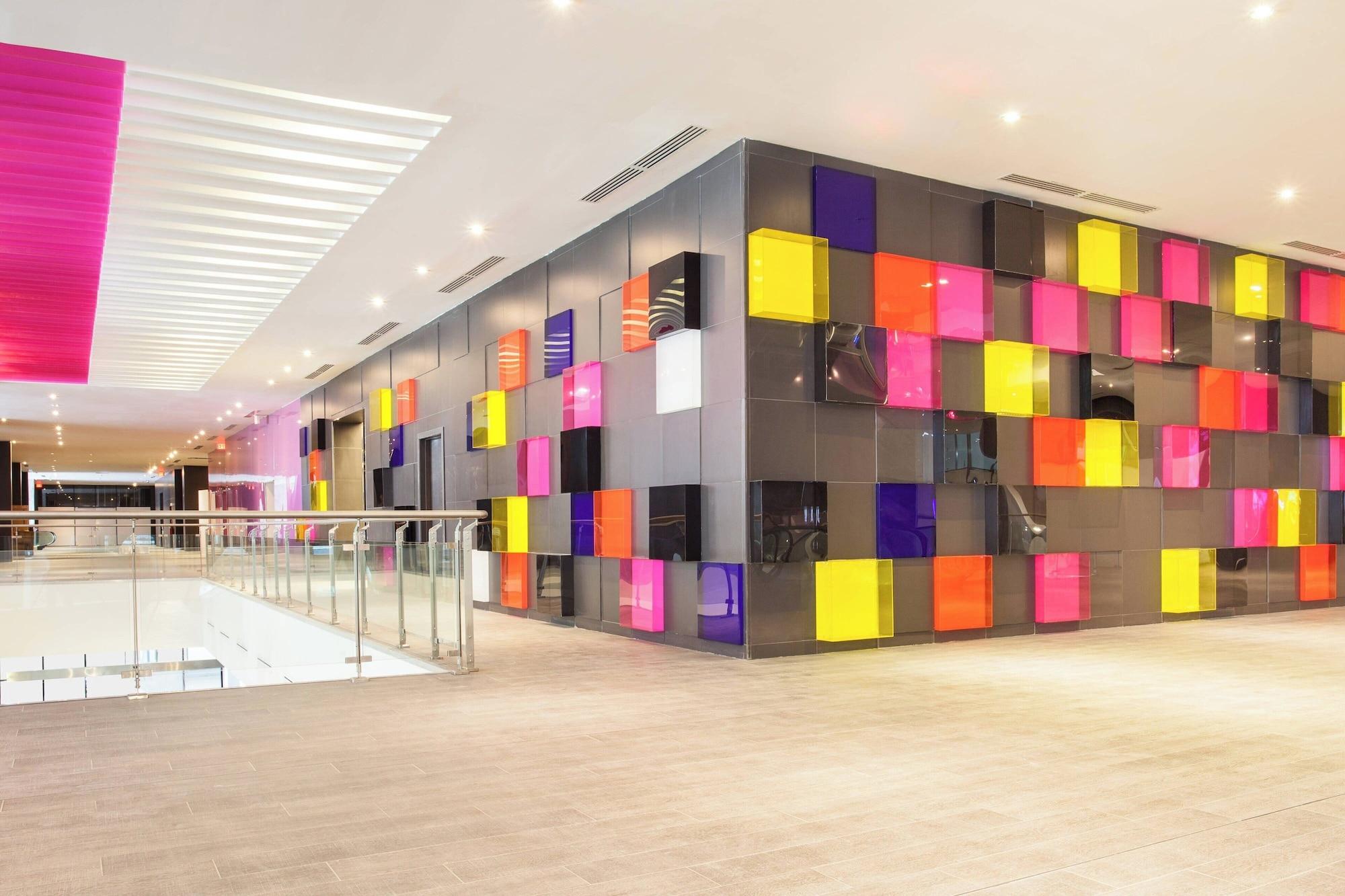 Vista Lobby Sortis Hotel, Spa & Casino, Autograph Collection by Marriott
