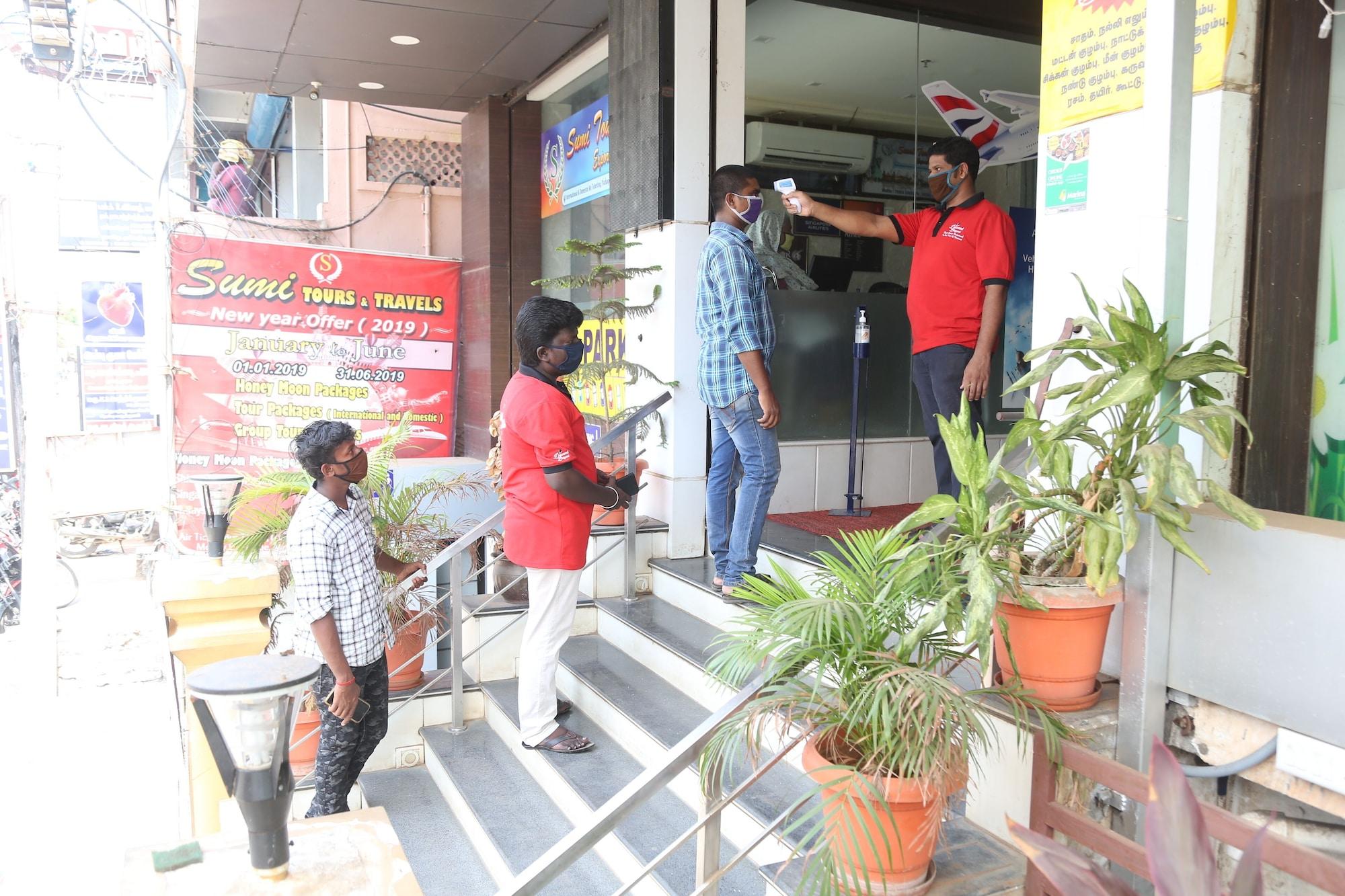 Vista Exterior Hotel Sumi Palace