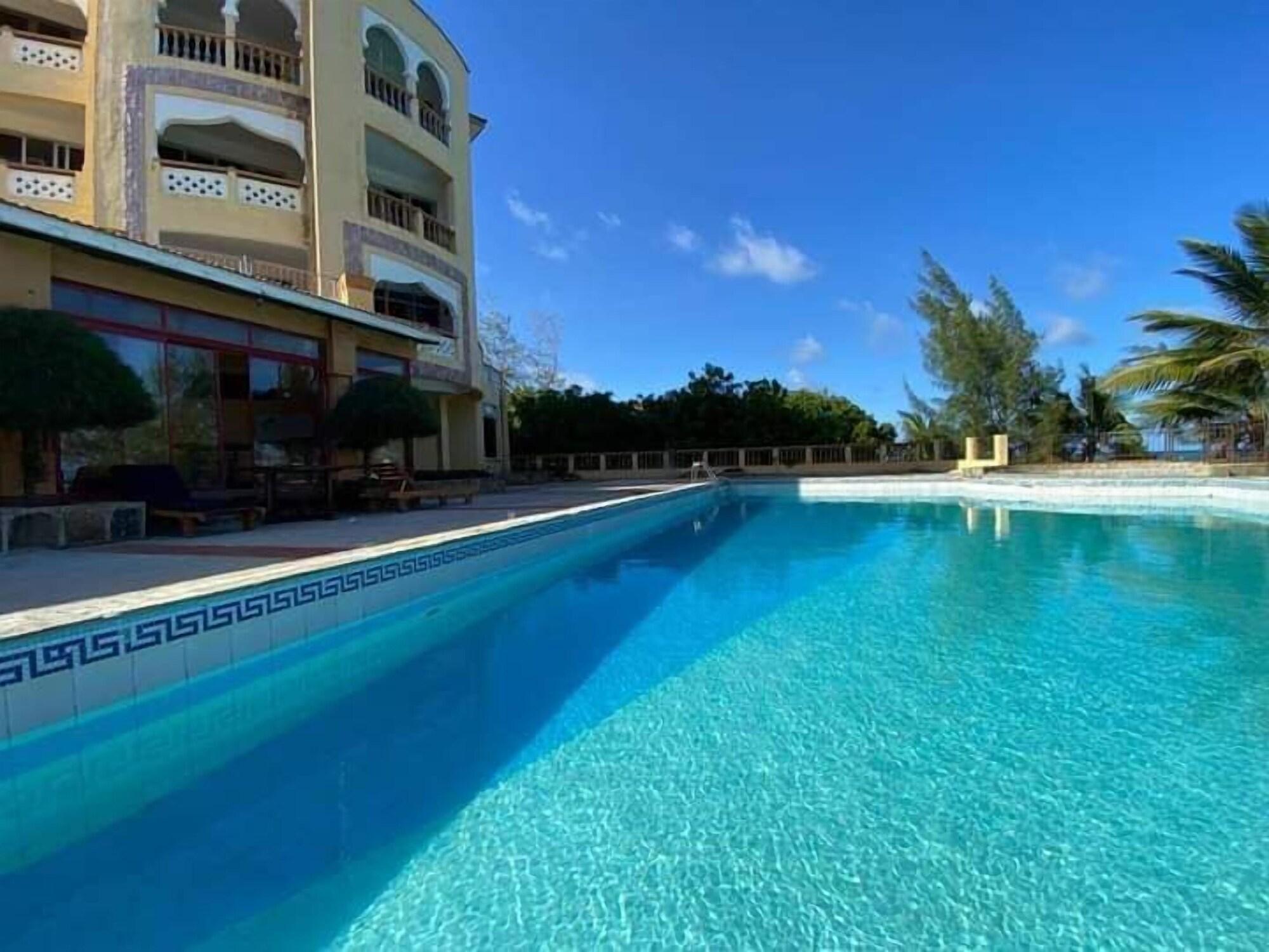 Instalaciones Recreativas Cool Breeze Beachfront Apartments