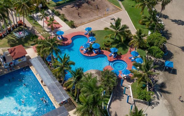 Qualton Club Ixtapa - All Inclusive