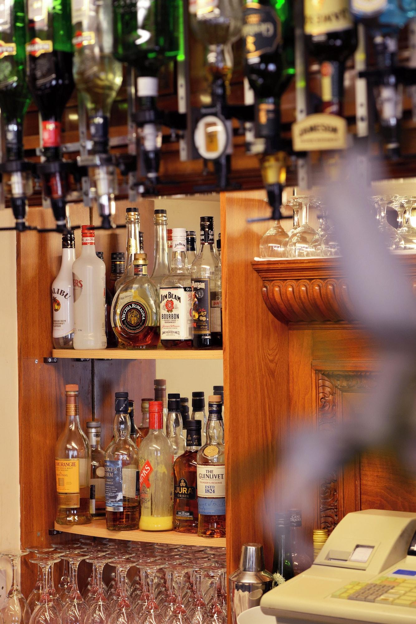 Bar/Salón The Brickwall Hotel