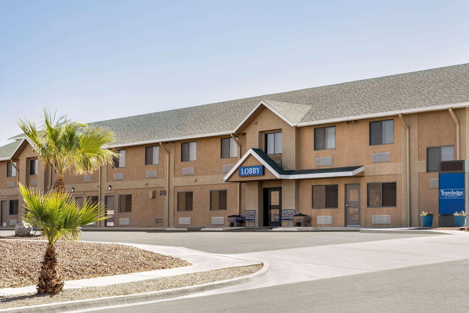 Vista Exterior Travelodge by Wyndham Yuma