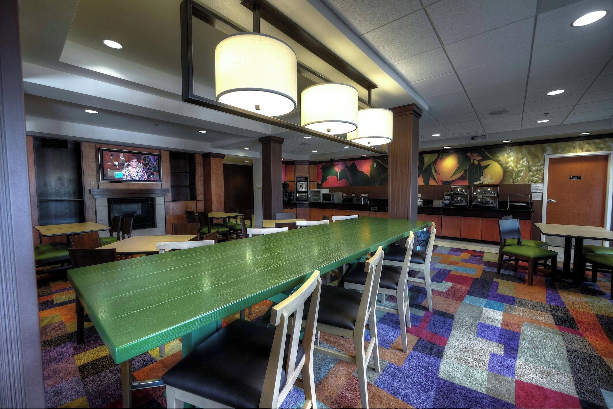 Restaurant Fairfield Inn & Suites by Marriott Sacramento Airport Natomas