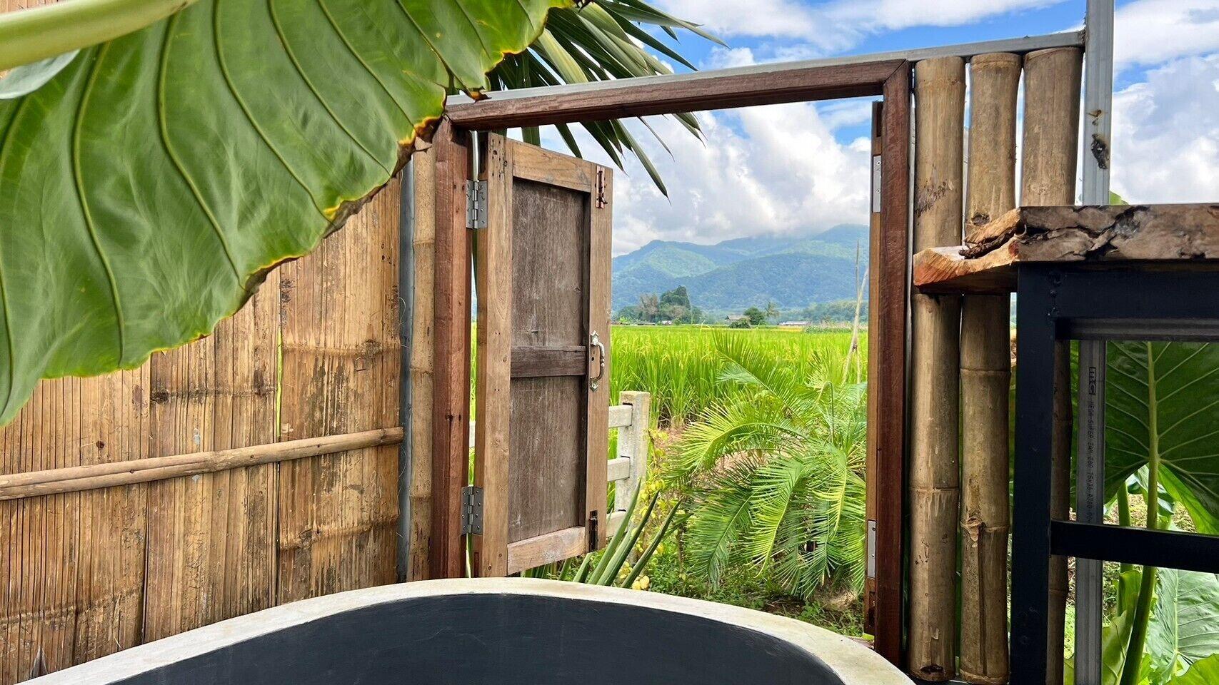 Vista Exterior Deetorjai FarmStay Nan