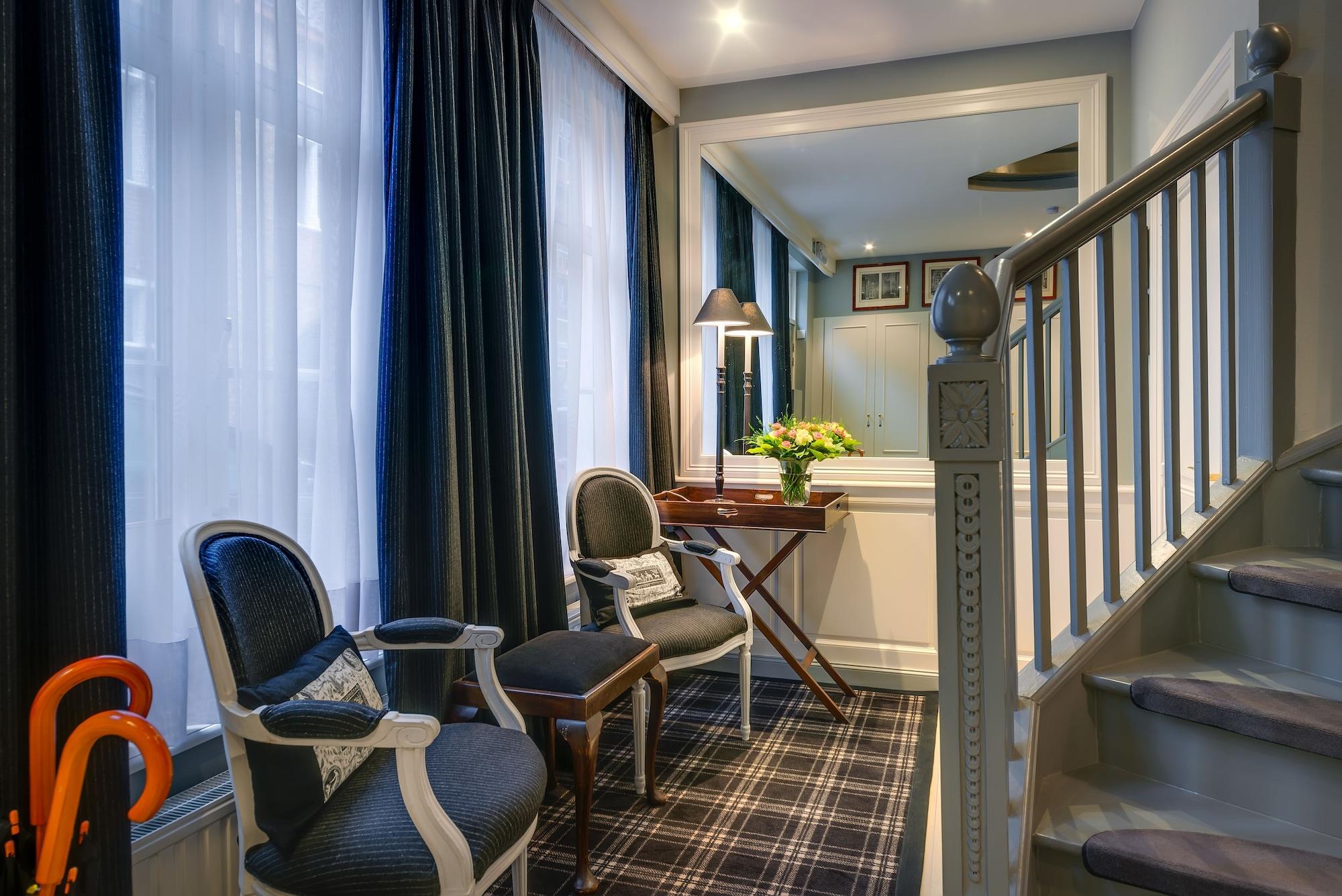 Vista Lobby Canalside House - Luxury Guesthouse