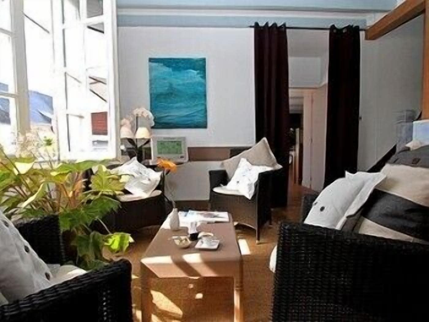 Vista Lobby Le Relais Marine