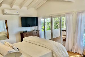 Alquiler Vacacional - Pristine Reef steps away from Private Beach.