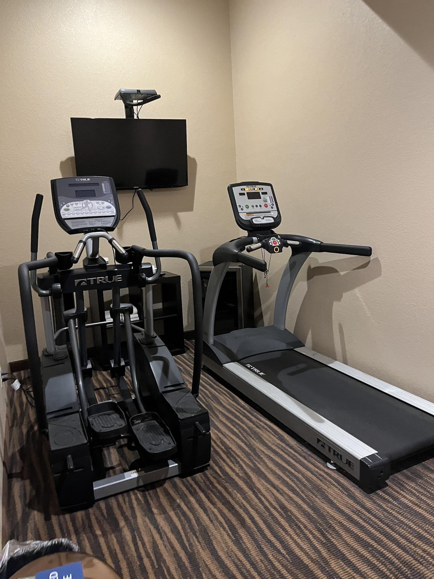 Gimnasio Cobblestone Inn & Suites - Denison - Oak Ridge