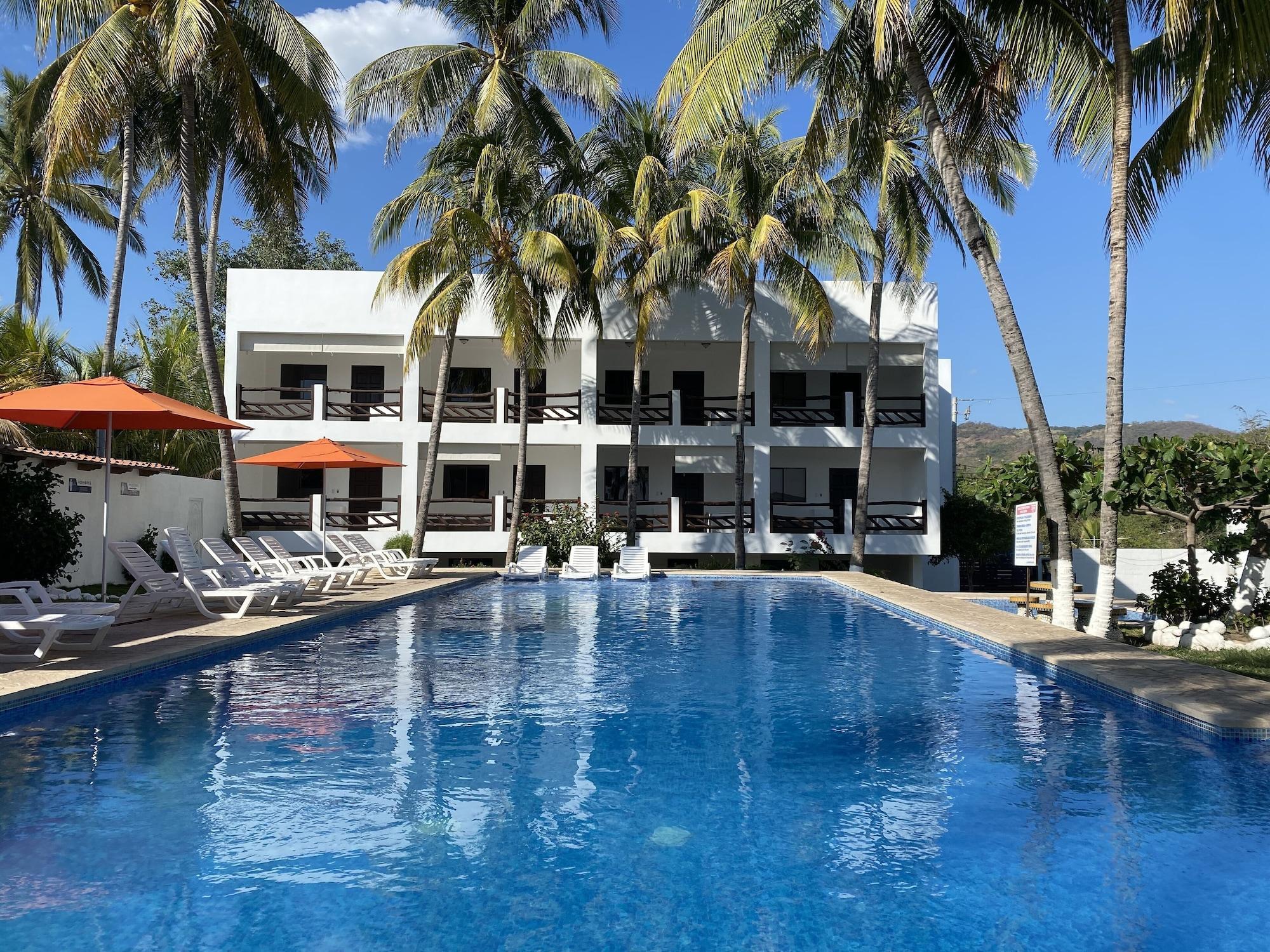 Vista Exterior Hotel Los Farallones