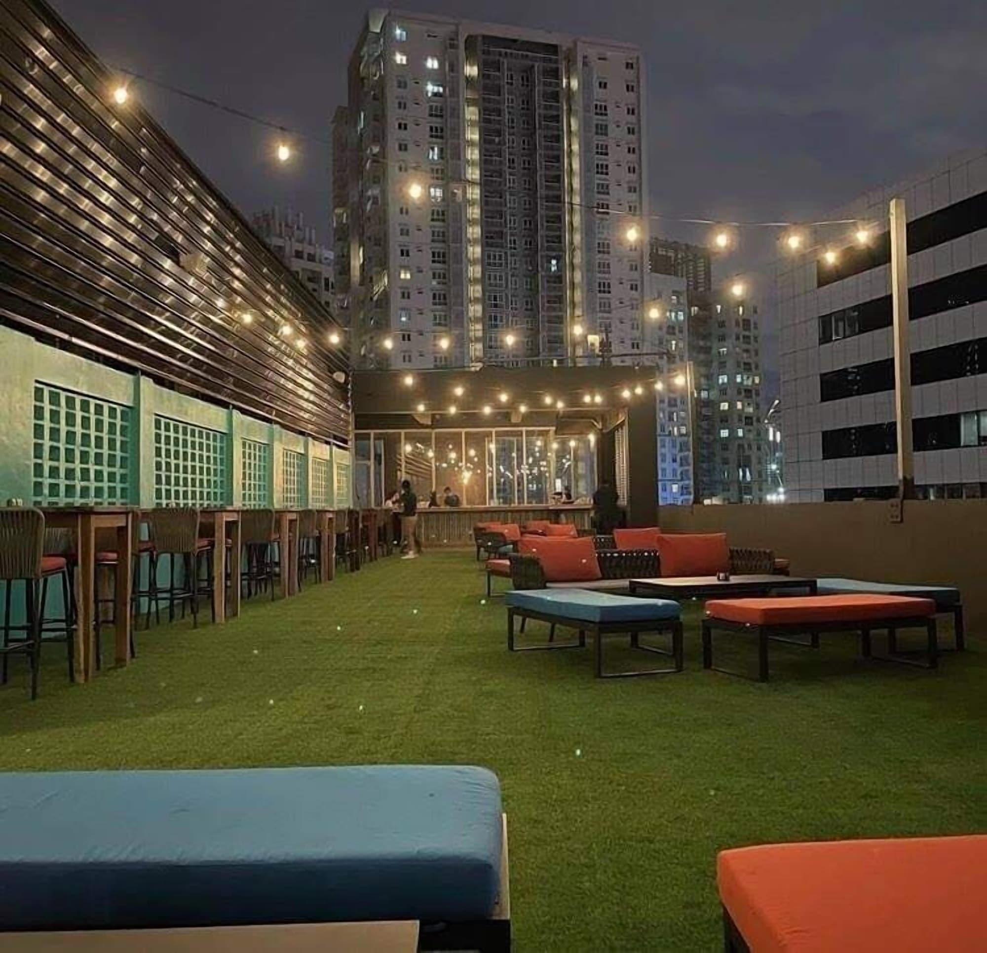 Bar/Salón The Residences