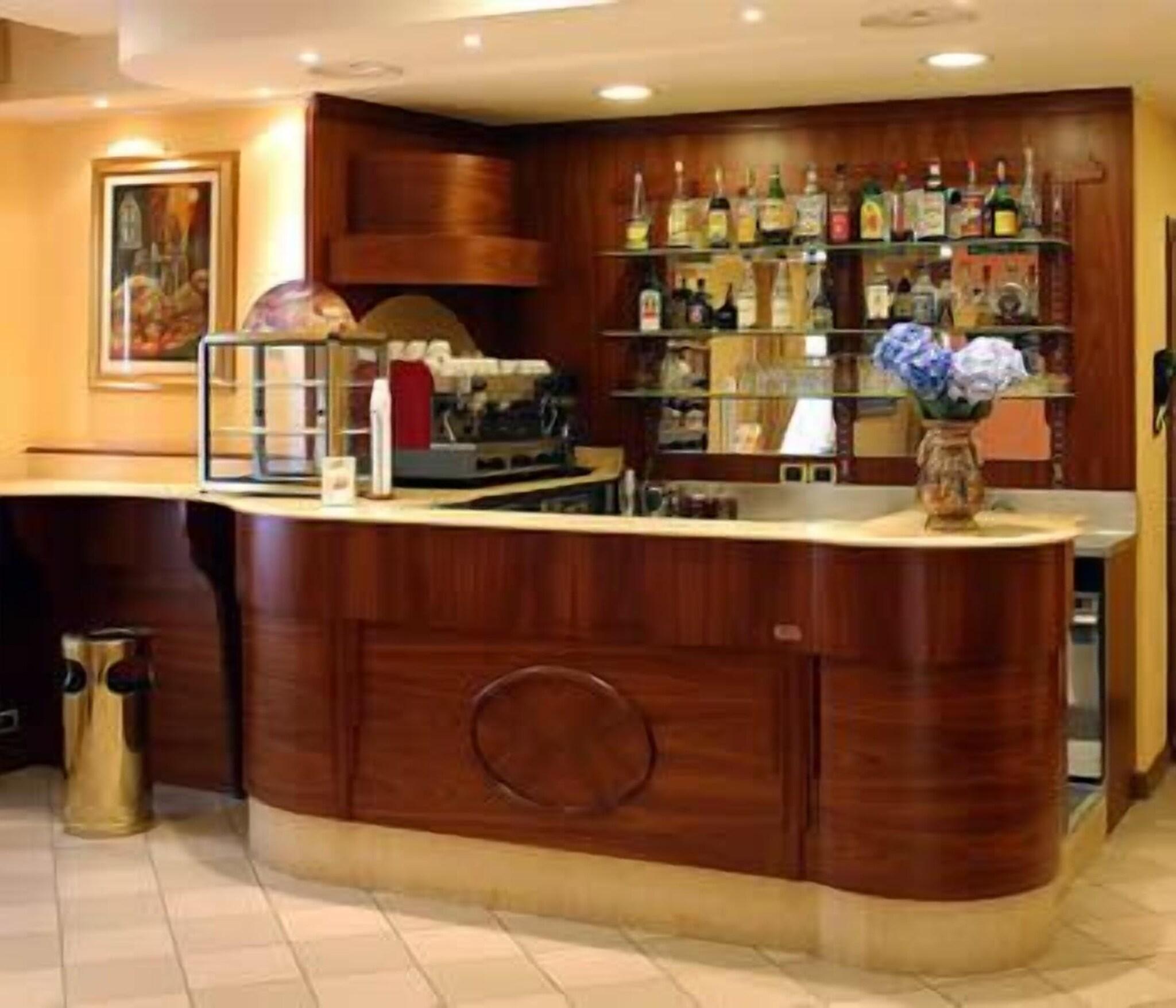Bar/Salón Hotel York