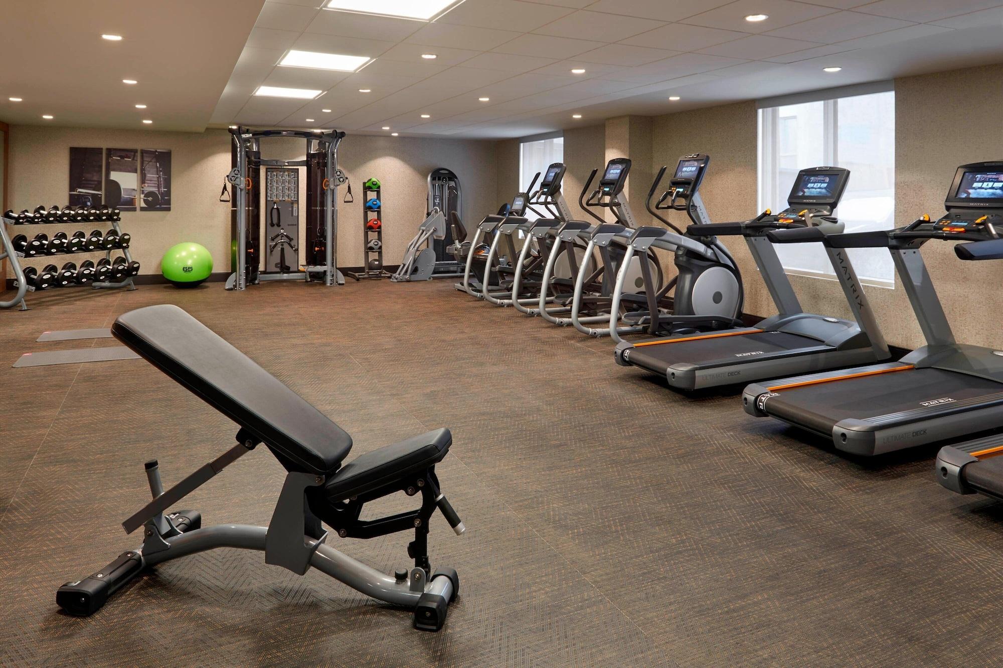 Gimnasio Fairfield by Marriott Montreal Downtown