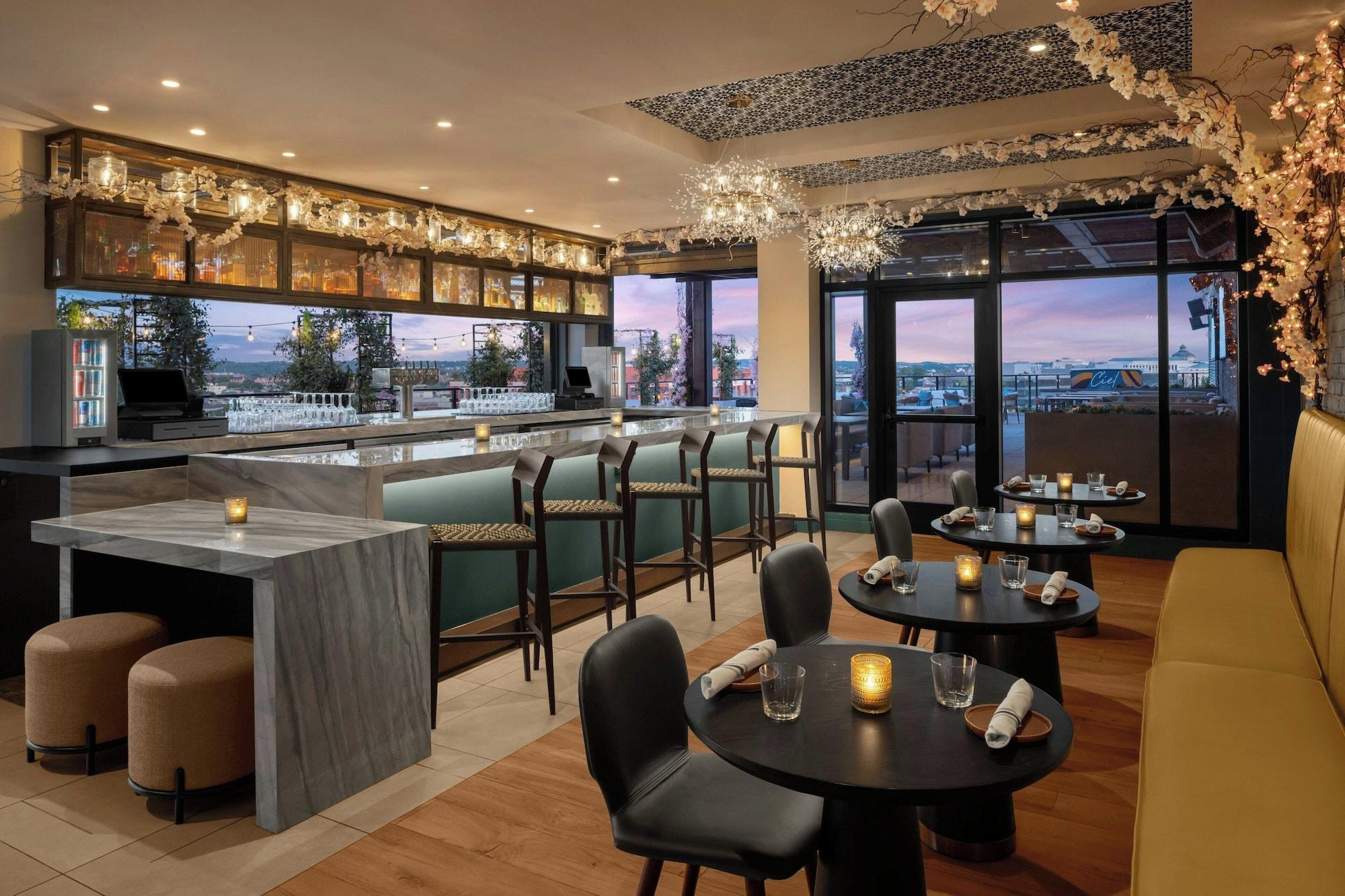 Bar/Salón Washington Marriott Capitol Hill